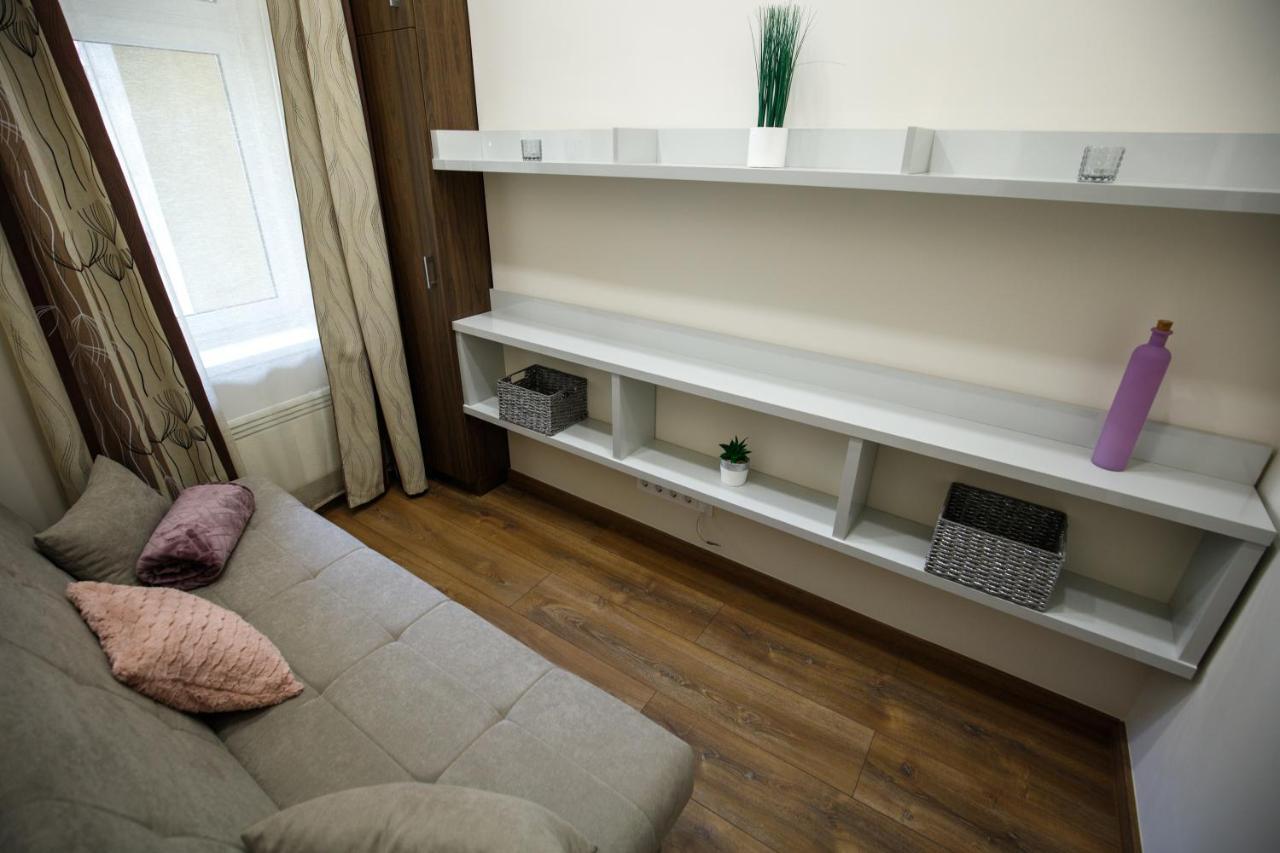 A37 Awesome Apartman